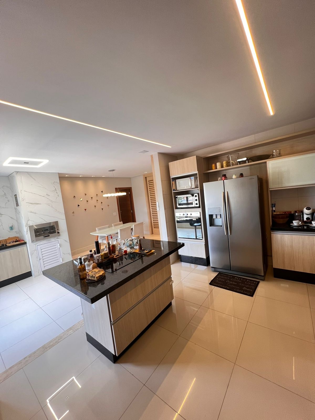 Apartamento mobiliado de alto padrão no Villaggio Siciliano – 3 suítes