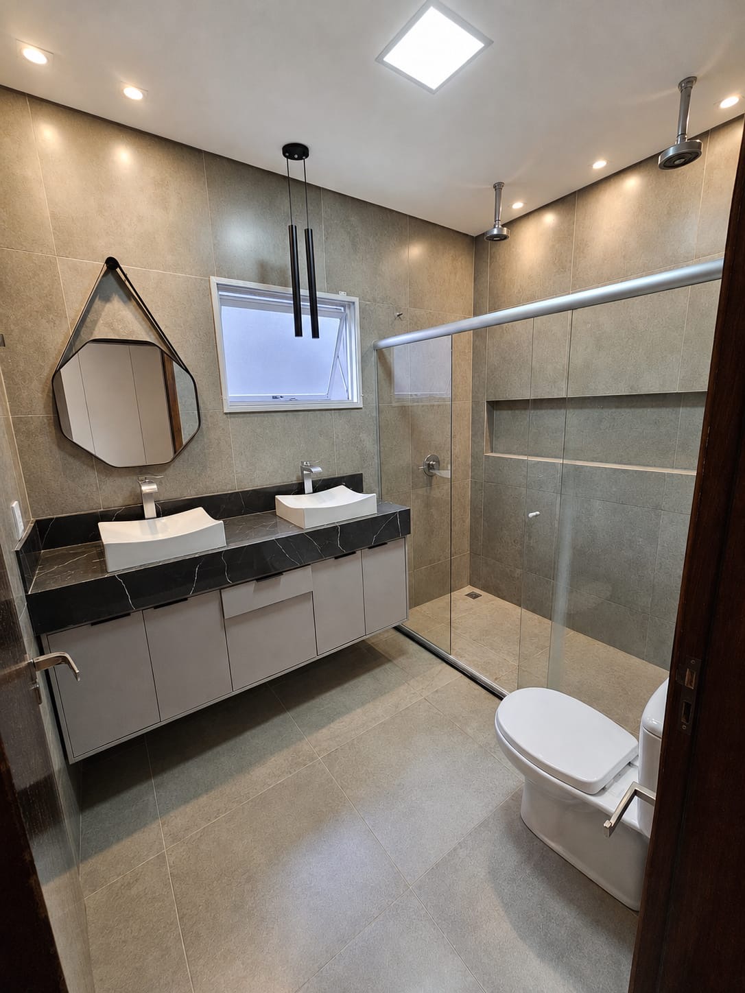 Casa de alto padrão na região central de Várzea Grande — foto 14