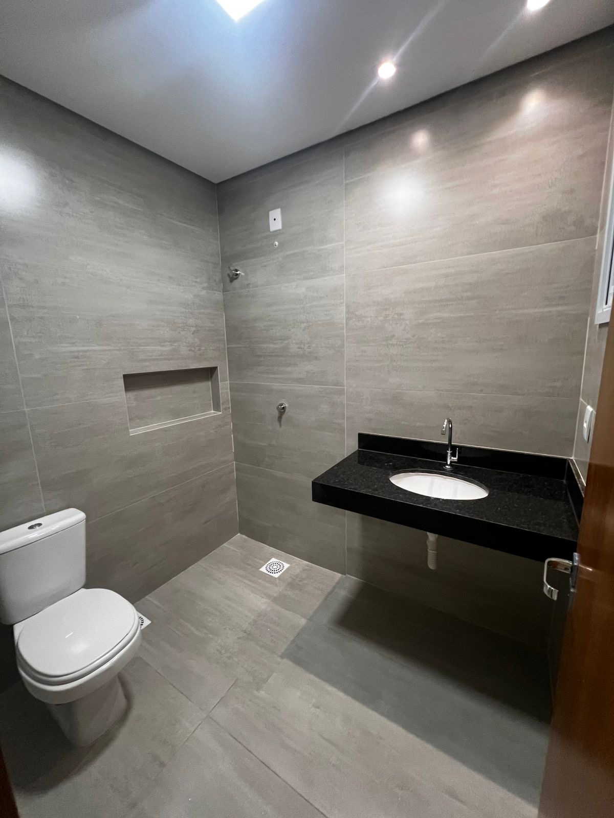 Casa térrea com piscina no Coophema — foto 10